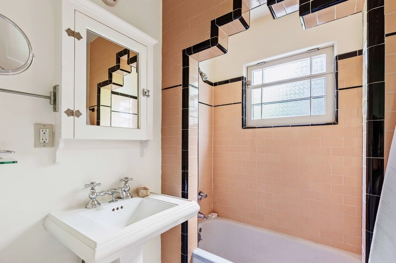 A Bright Spanish-Style Villa in Los Angeles 27 bathroom-pink-tiles-bath-arch-nordroom