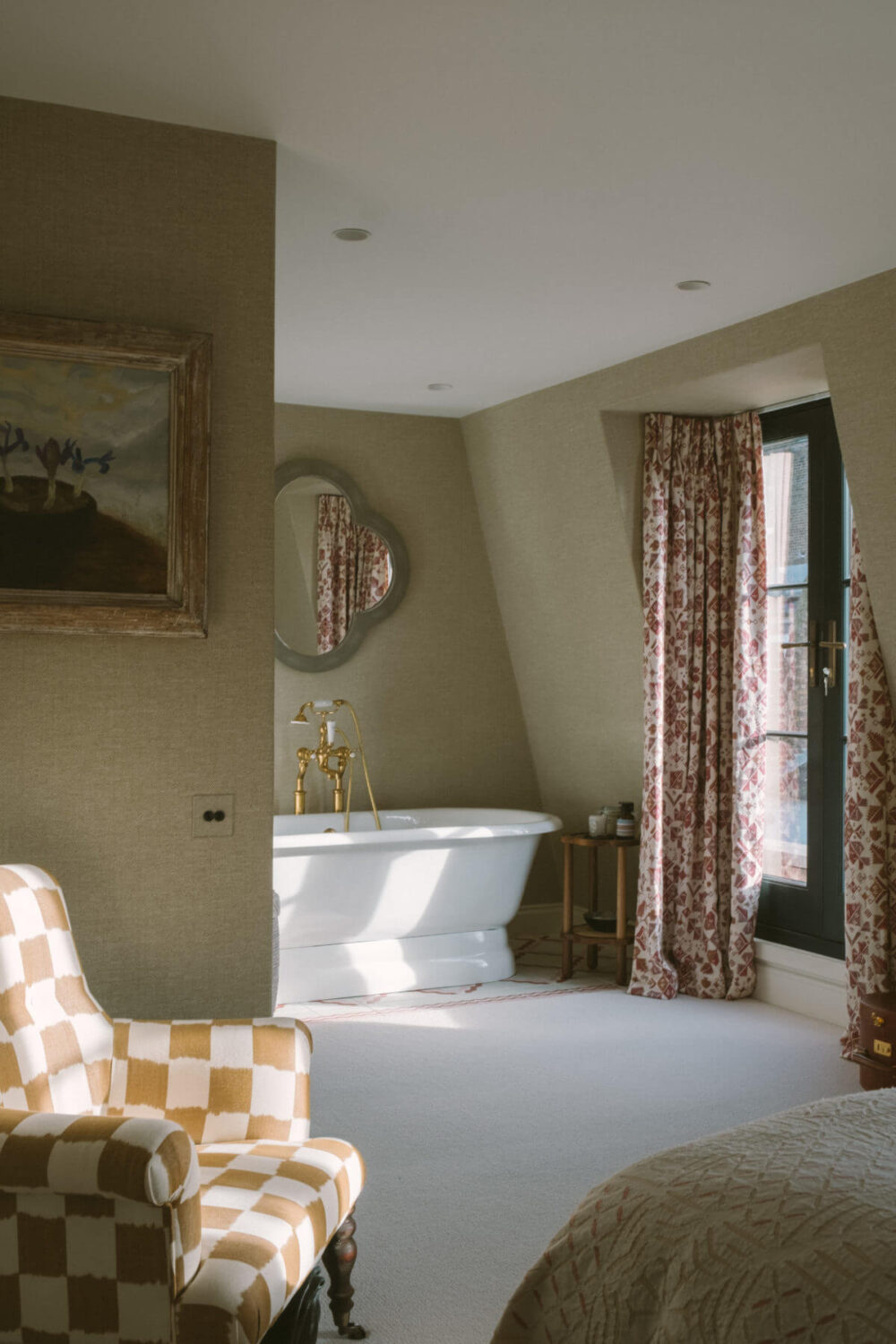 A London Mews House Made Famous in Love Actually 20 bedroom-bathroom-ensuite-freestanding-bath-nordroom