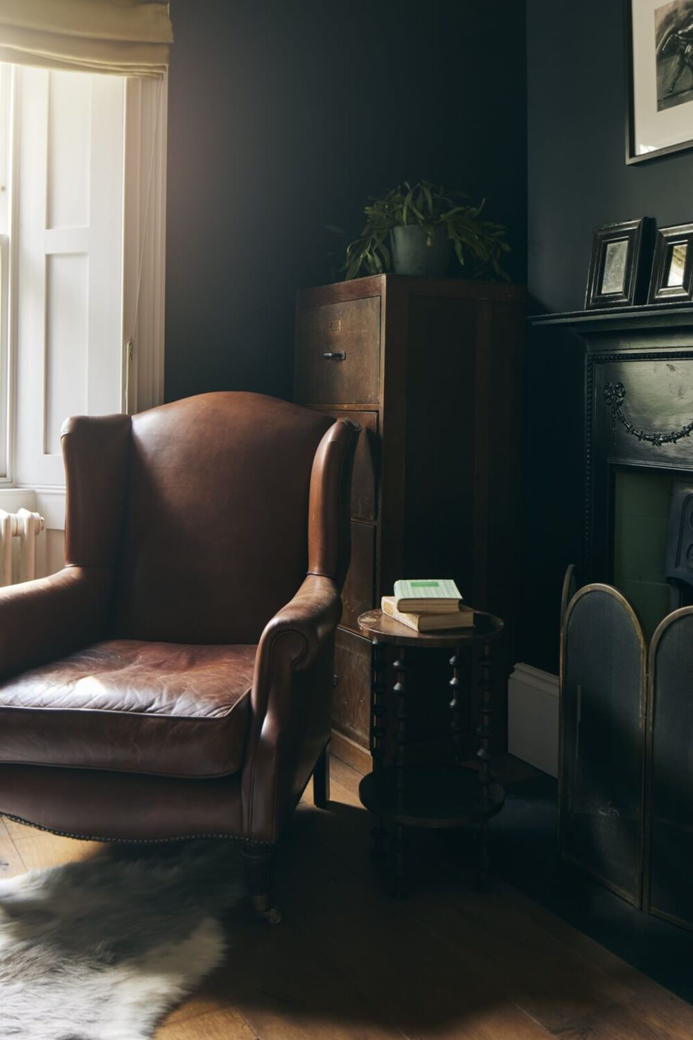 A Peaceful Georgian House in the English Countryside 2 reading-nook-fireplace-leather-armchair-country-house-nordroom