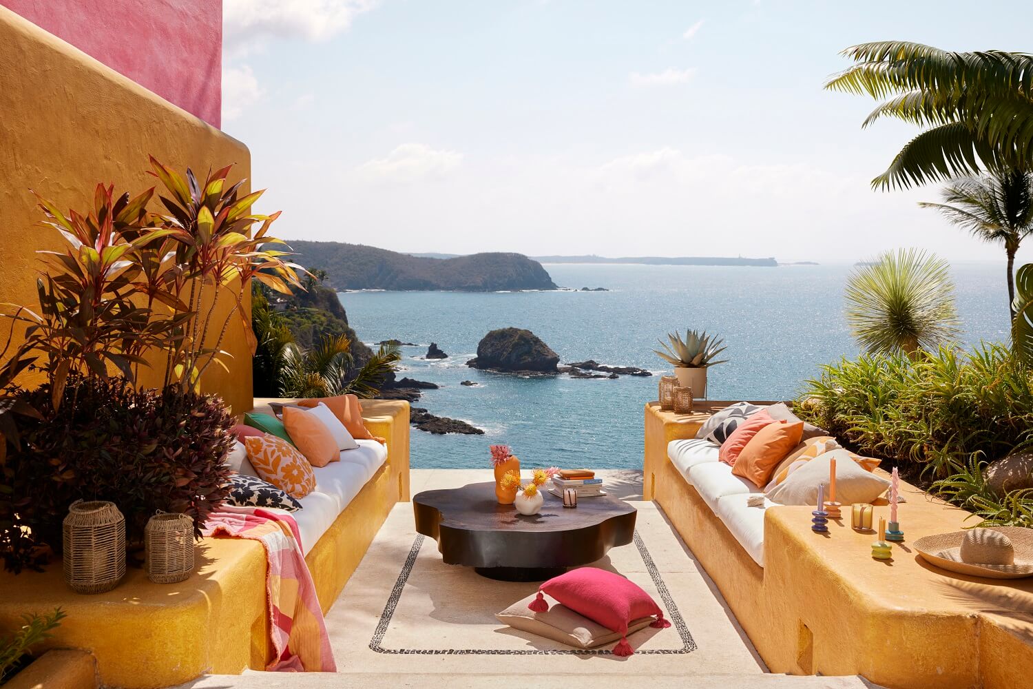 Best of 2023: Outdoor Spaces 30 hm-home-summer-collection-outdoor-terrace-sea-view-nordroom