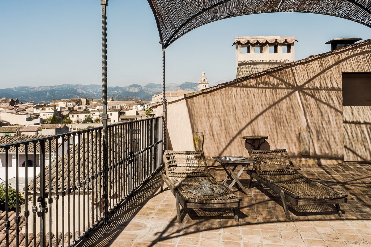 A Renovated Historic Townhouse on Mallorca 21 covered-roof-terrace-townhouse-mallorca-nordroom