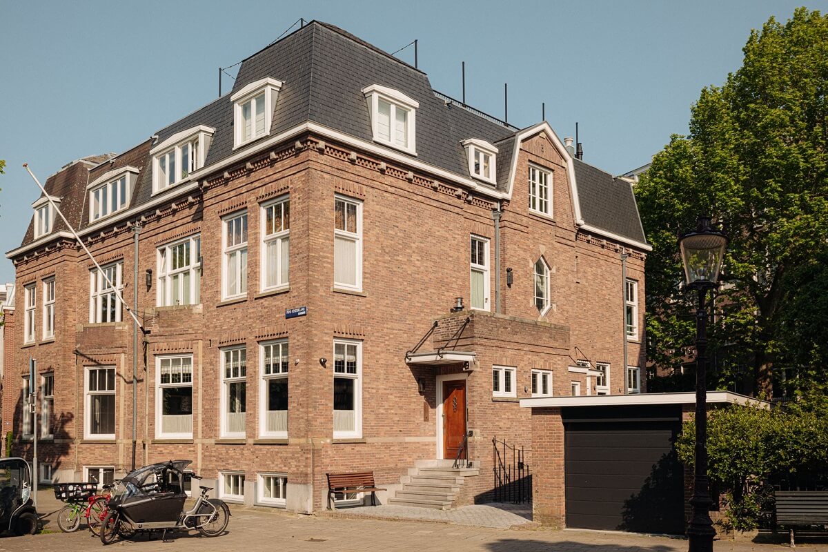 A Grand Renovated Family Home in Amsterdam 30 exterior-grand-renovated-house-amsterdam-nordroom