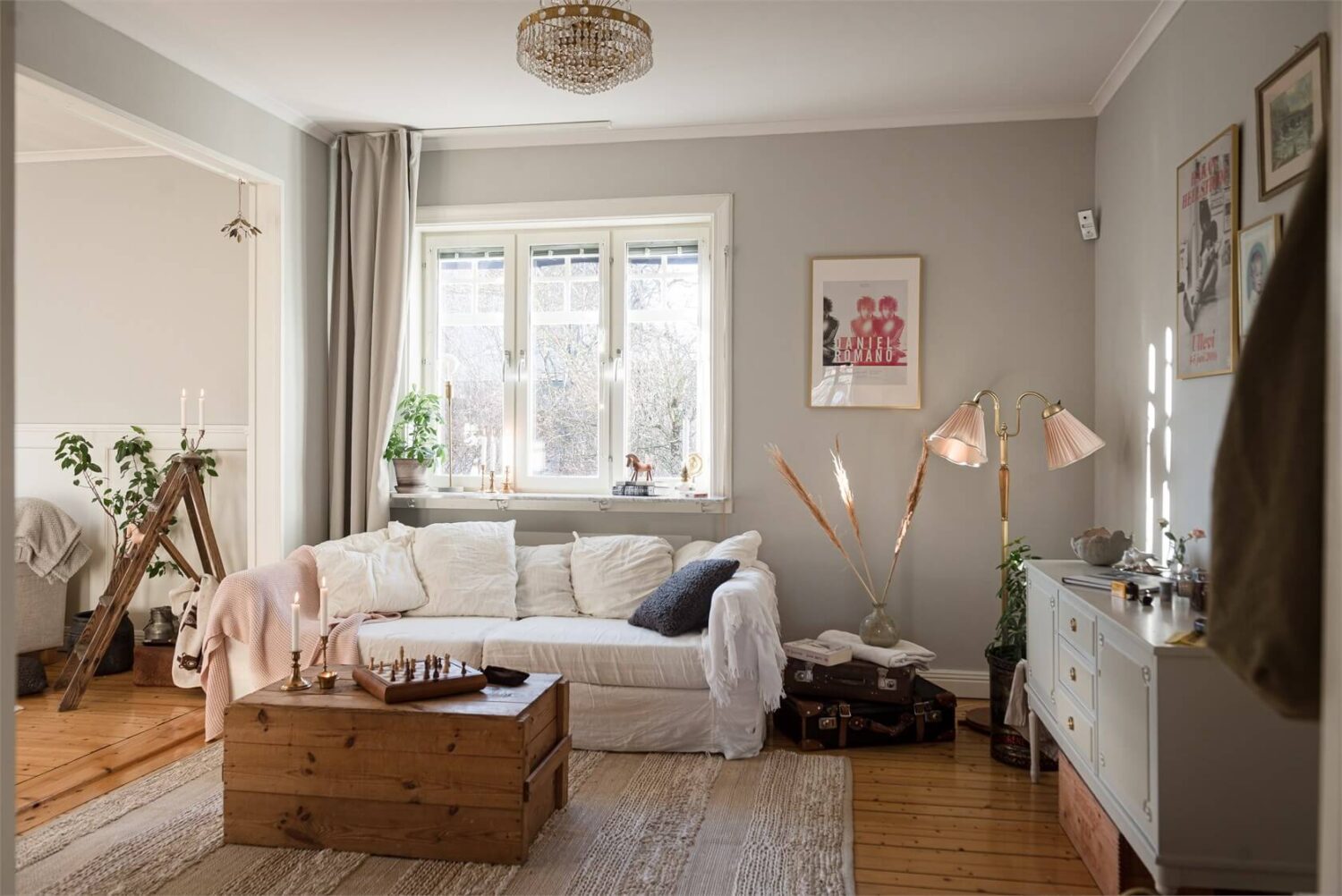 Natural Light in a Family Home in Sweden 3 neutral-living-room-gray-walls-nordroom