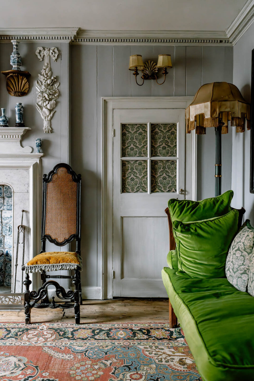 A Unique Historic House Near the English Coast 18 green-sofa-pale-blue-sitting-room-nordroom