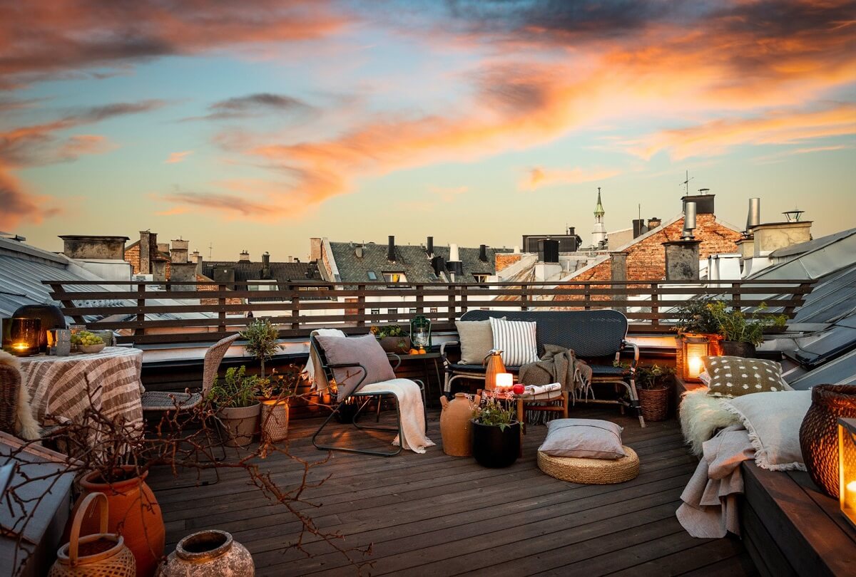 A Bright Penthouse Apartment in Oslo 23 roof-terrace-at-night-penthouse-apartment-nordroom