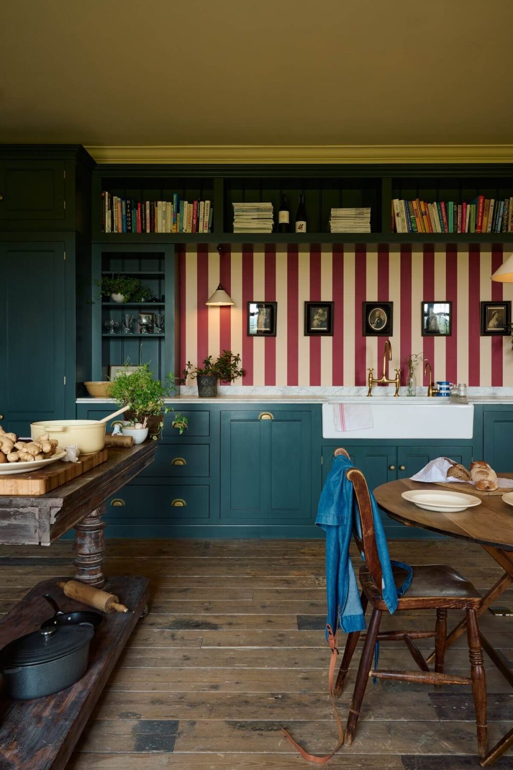 A Colorful deVOL Kitchen by Clarence & Graves 1 classic-english-kitchen-devol-red-white-striped-backsplash-clarence-and-graves-nordroom