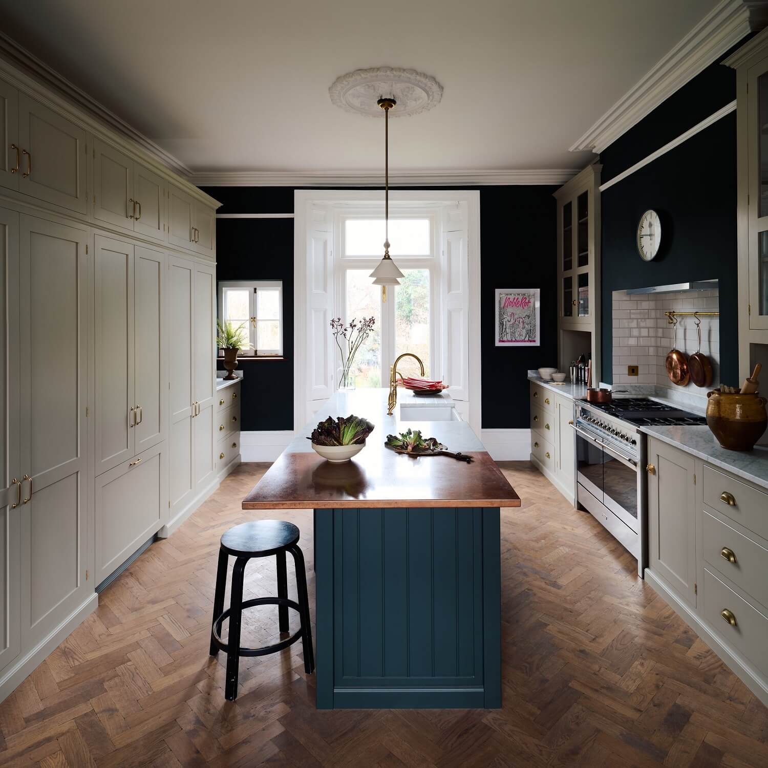A Green and Greige deVOL Kitchen in a Victorian Townhouse 1 devol-shaker-kitchen-with-island-copper-worktop-nordroom