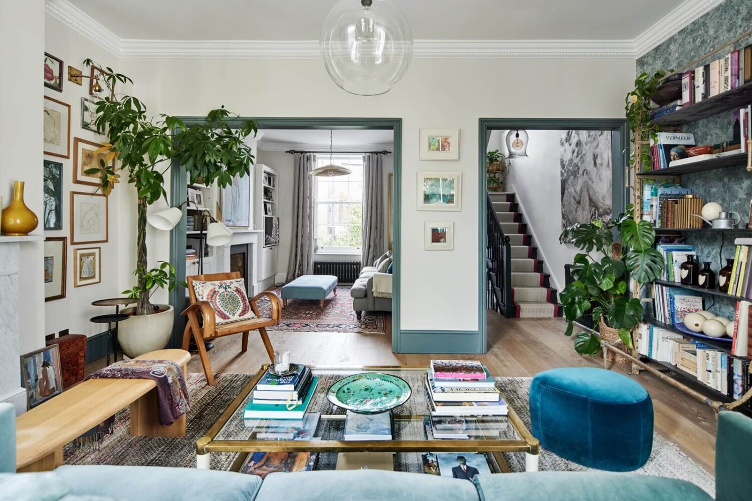 Blue Color Accents in a Restored London Townhouse 1 open-plan-living-space-blue-color-accent-london-townhouse-nordroom