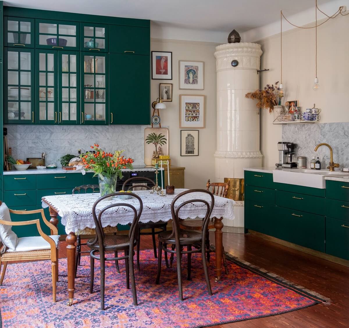 Green Kitchen Design Ideas That You'll Love 17 green kitchen with dining table kakelgn mahogany floorboards nordroom
