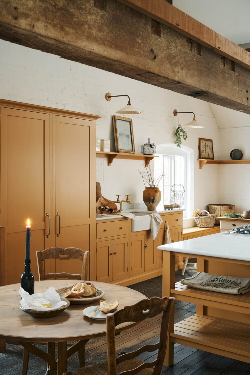 A Yellow Mediterranean-style deVOL Kitchen with High Ceilings 1 14.TheRealShakerKitchen deVOL nordroom A Yellow Mediterranean-style deVOL Kitchen with High Ceilings