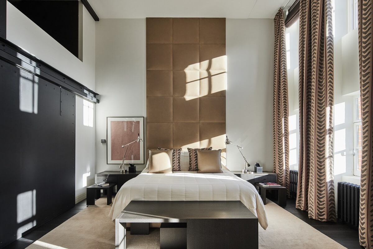A Monochrome London Loft Filled with Art 23 bedroom monochrome loft apartment london nordroom