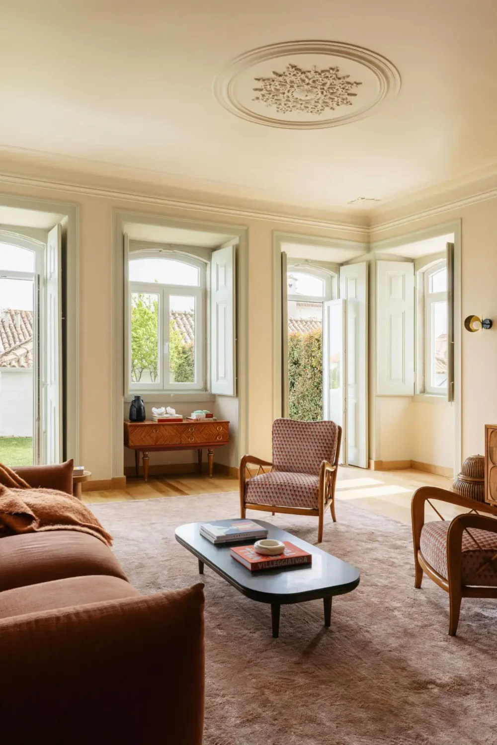 Color Touches in a Design Apartment in a Historic Villa 2 light living room with original features nordroom