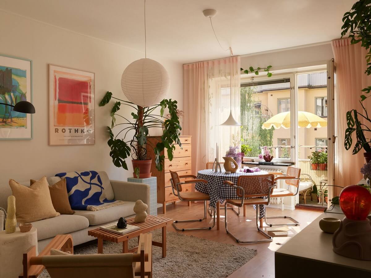 Best of 2024: Living Rooms 13 light scandinavian living room with round table and balcony nordroom