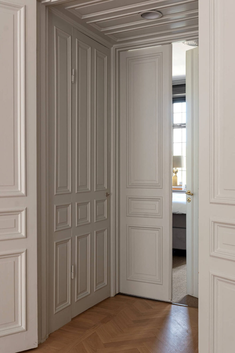 A Luxurious Renovated Turn-of-the-Century Apartment 18 rimage 17 A Luxurious Renovated Turn-of-the-Century Apartment