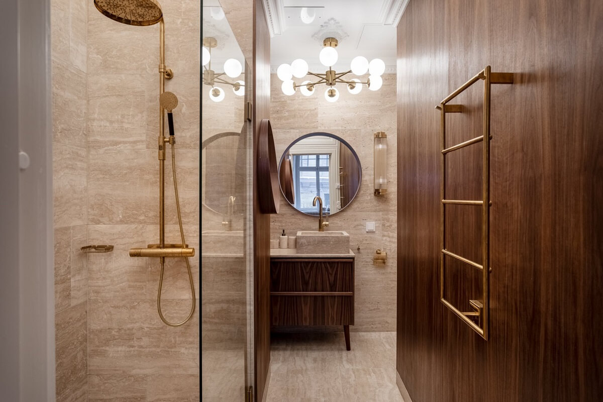 A Luxurious Stockholm Apartment with Period Features 18 bathroom travertine stone tiles