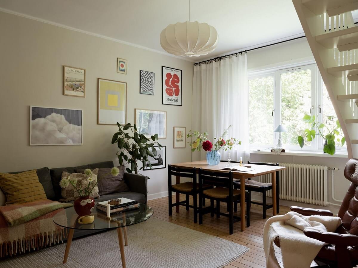 A Beautiful Renovated Maisonette Home with a Calm Color Palette 1 scandinavian living room with dining table