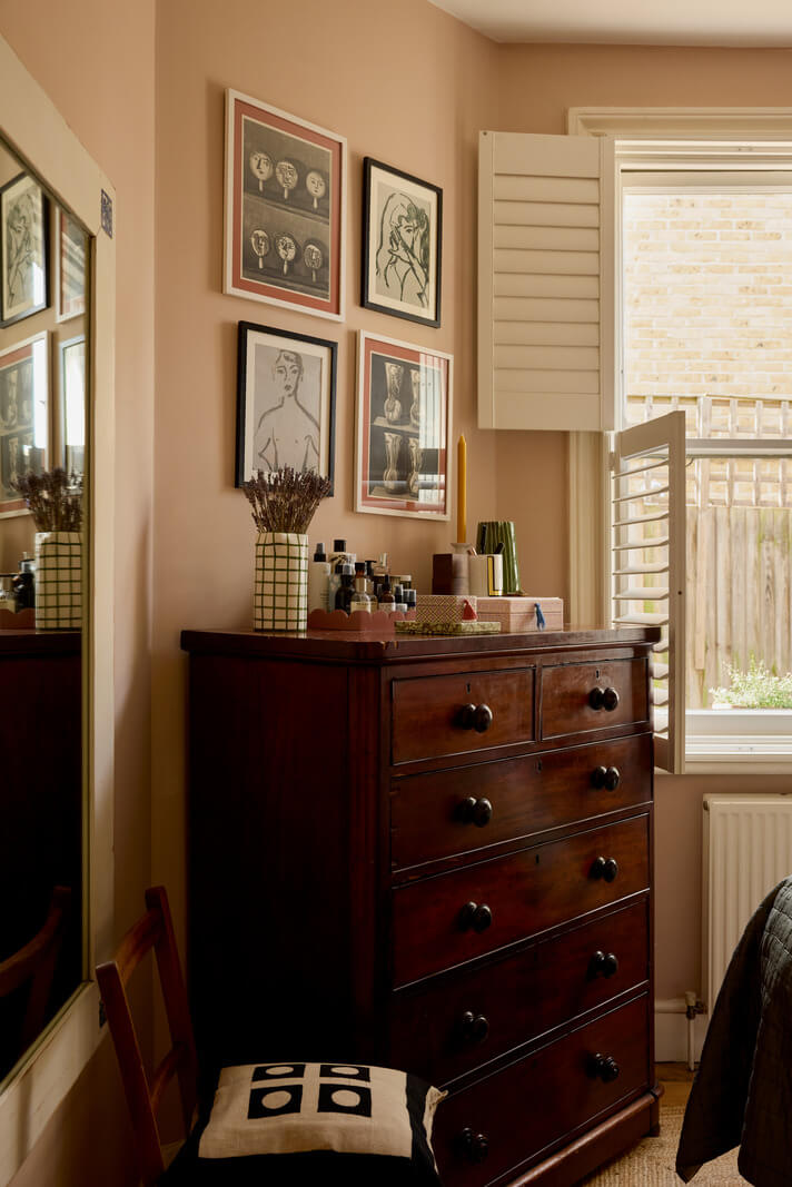 A Beautiful Color Palette in a Victorian London Apartment 12 bedroom farrow and ball setting plaster walls antique dresser nordroom