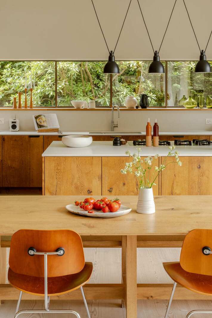 A Contemporary Woodland Retreat in the Heart of East Sussex 2 a0O6700000usXSrEAM N19 webres A Contemporary Woodland Retreat in the Heart of East Sussex