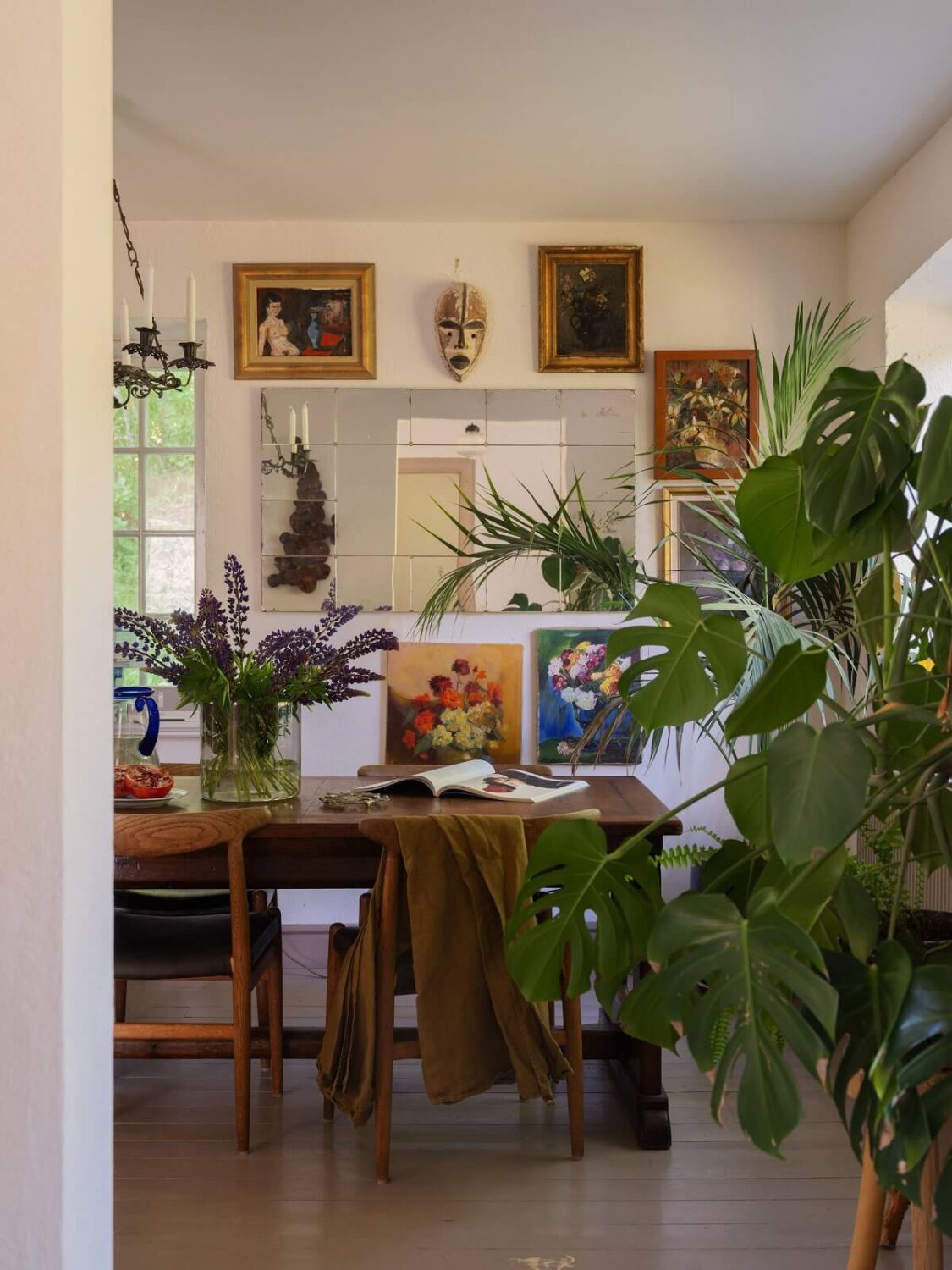 Best of 2025: Dining Rooms 38 dining room with gallery wall