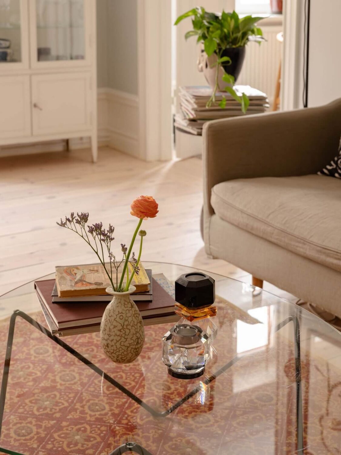 A Spacious Stockholm Apartment with Light Gray Walls 4 glass coffee table