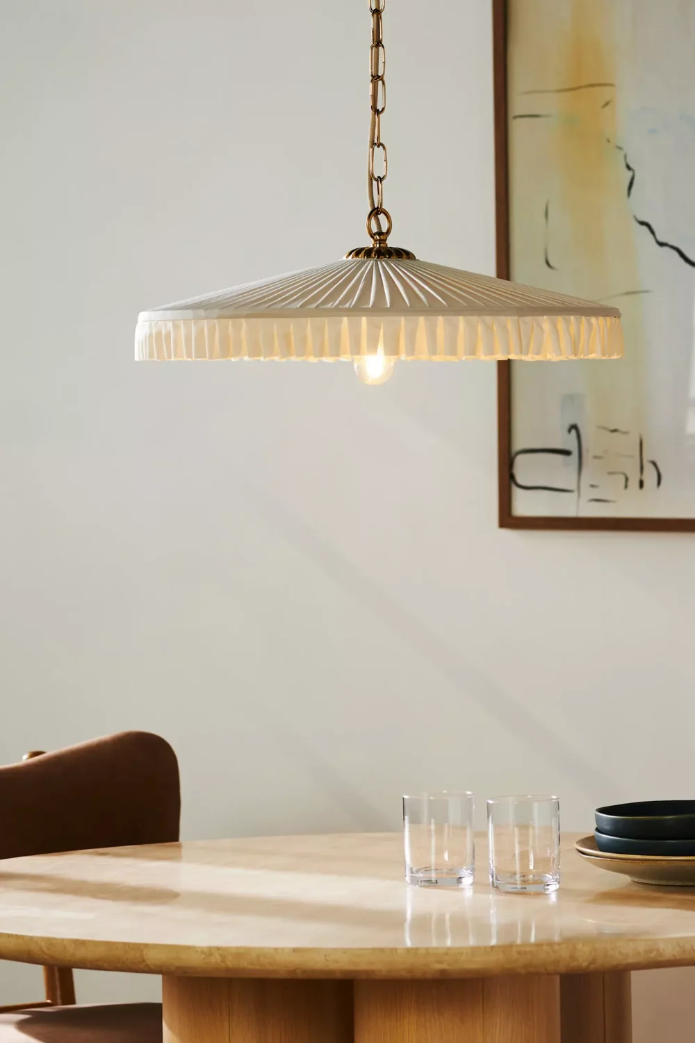 92254812 012 b 7 Simple Tricks To Make a Low Ceiling Look Taller