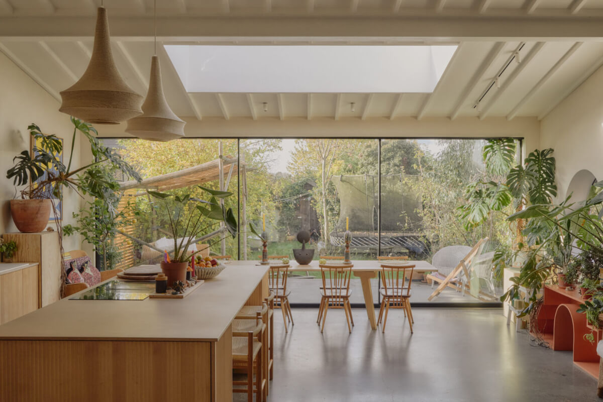 A London Edwardian House with a Light-Filled Kitchen Extension 2 modern kitchen extension large glass wall
