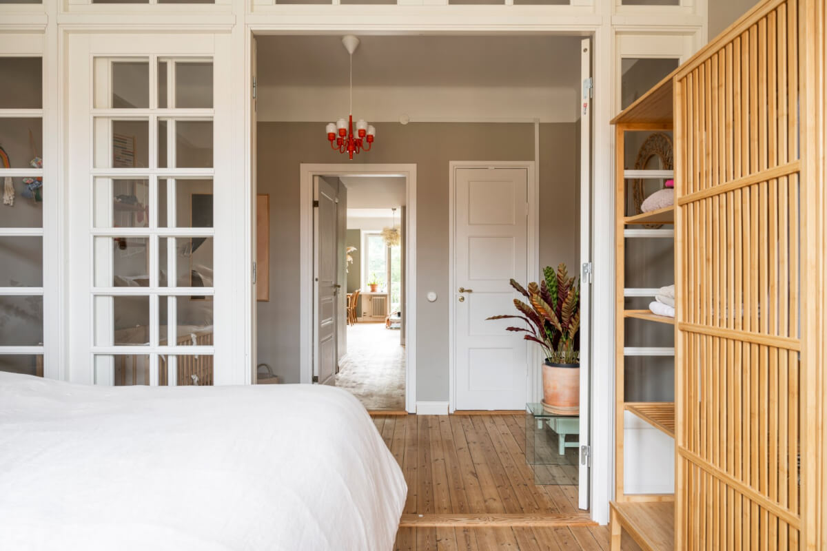 A Light Swedish Apartment with a Green Living Room 24 double bedroom