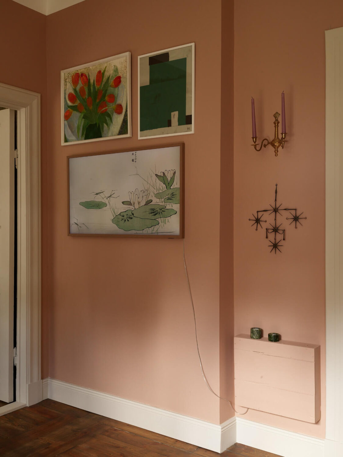 A Nature-Inspired Color Palette in a Stockholm Apartment 7 art