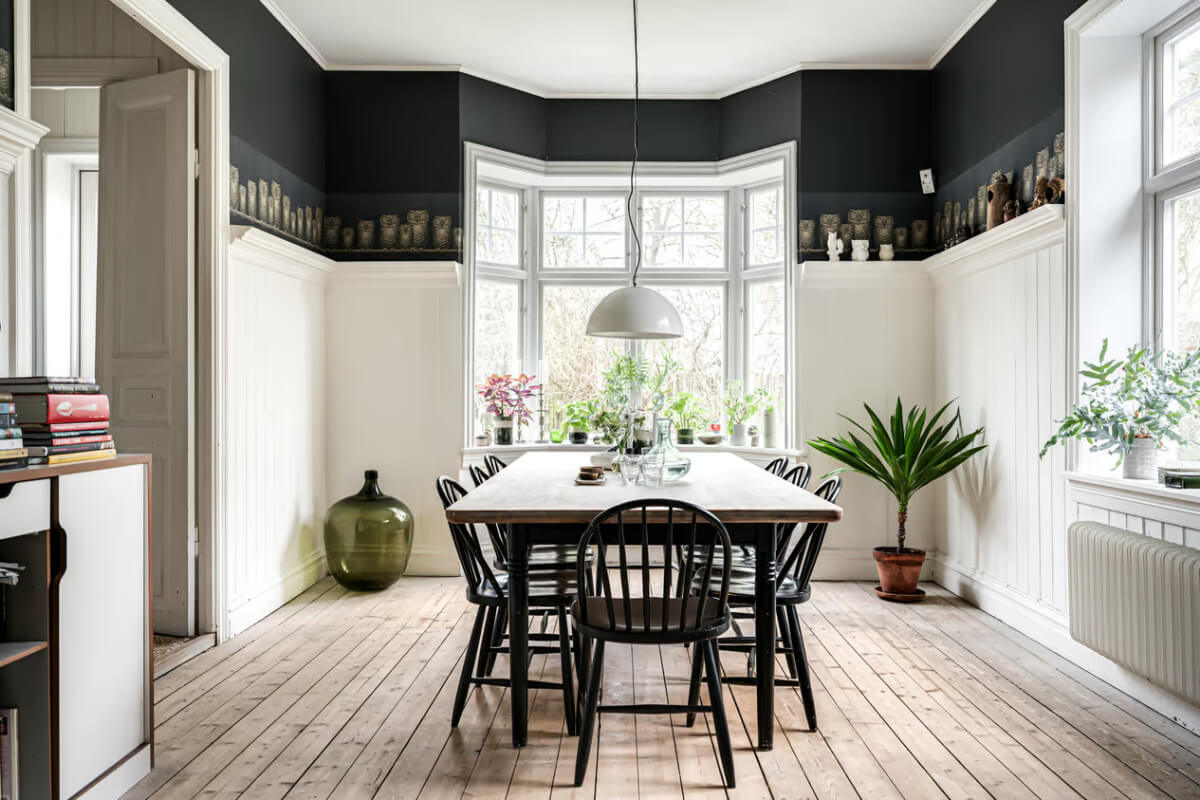 A Beautiful Former Summer House in Southern Sweden 12 dining room black wall