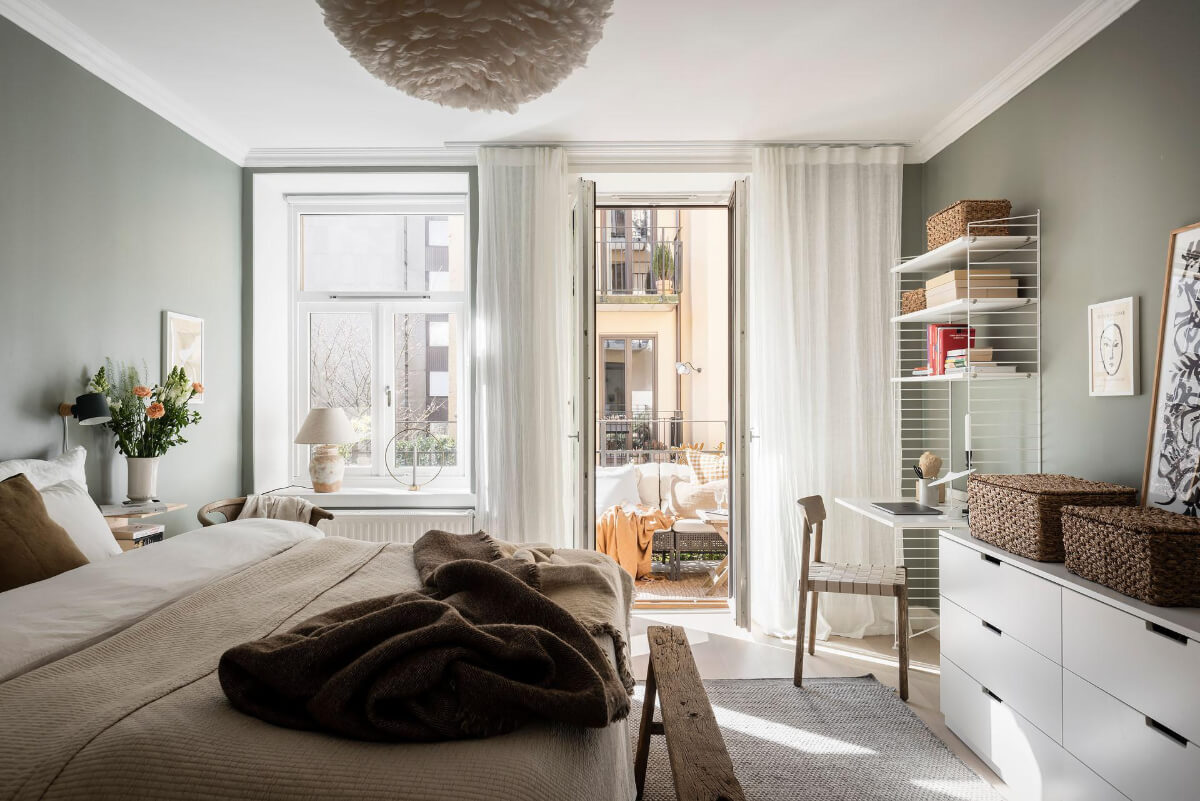 A Bright One-Bedroom Apartment with a Large Balcony 23 gray-green bedroom home office balcony
