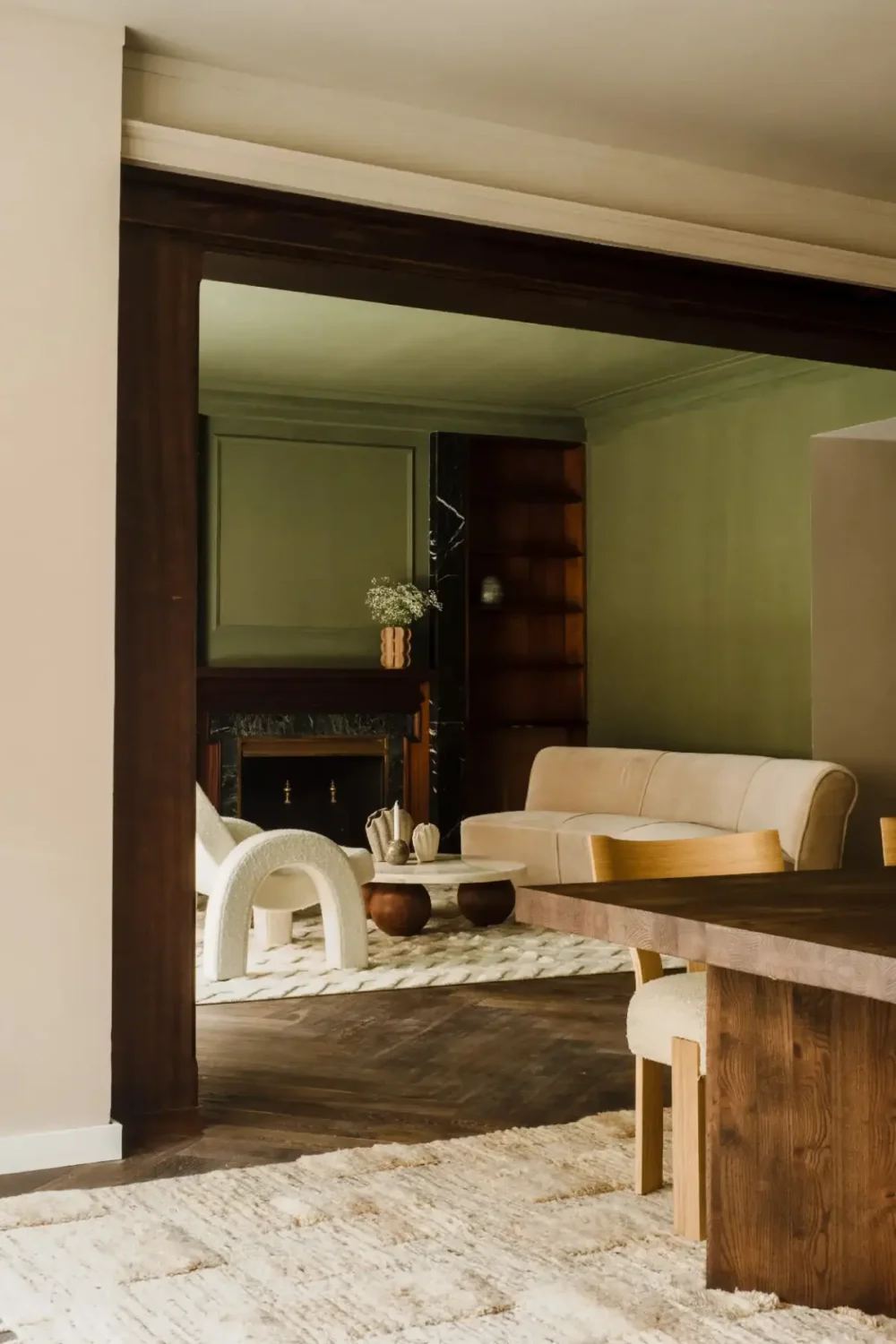 A Luxurious Palma Residence Where Historic Charm Meets Modern Elegance 1 green living room palma apartment