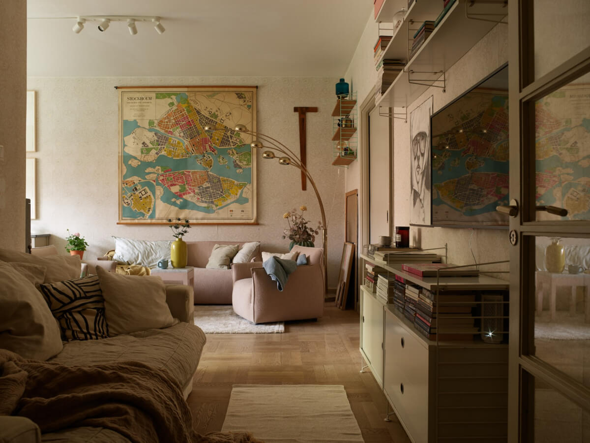 Wallpapers and a Midcentury-Style Kitchen in a 1930s Apartment 1 living room dutch parquet floor