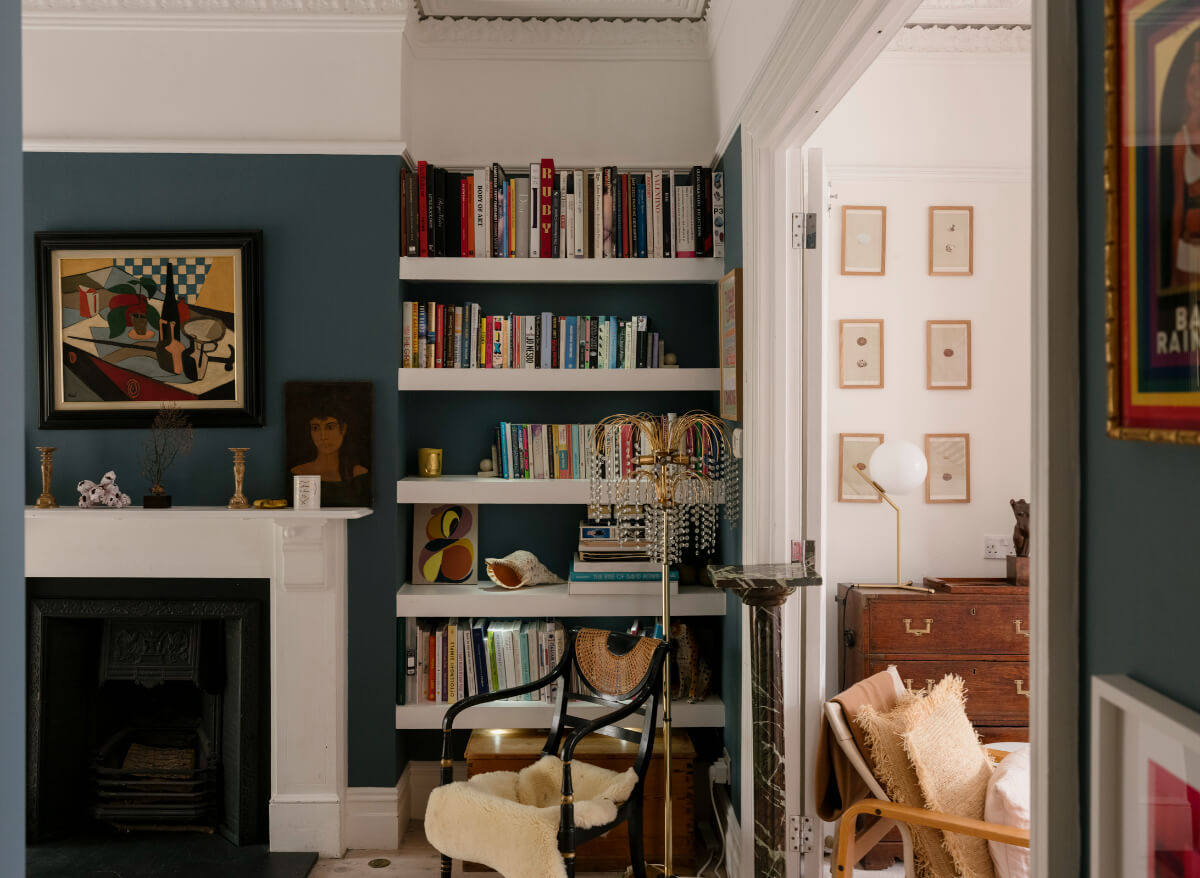 A Victorian Family House with a Tuscan-Inspired Kitchen Extension 5 built in shelves
