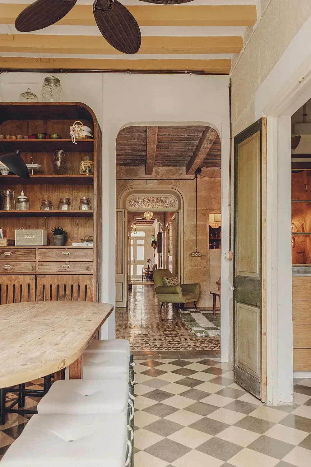 Authentic and Elegant Spaces in a Historic Menorca Townhouse 1 S7 11 f6qptl Authentic and Elegant Spaces in a Historic Menorca Townhouse