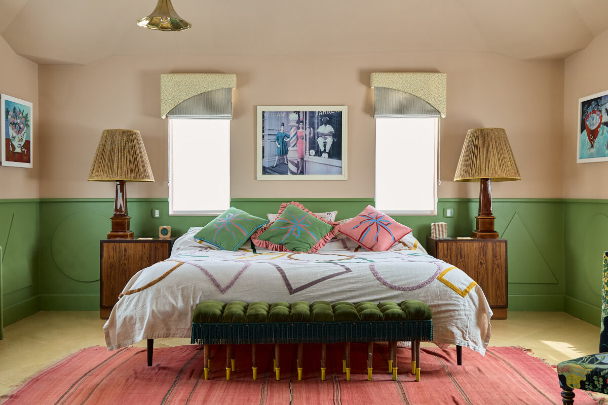 A Colorful Design-Led Georgian House in the Heart of Henley-on-Thames 31 bedroom green paneling