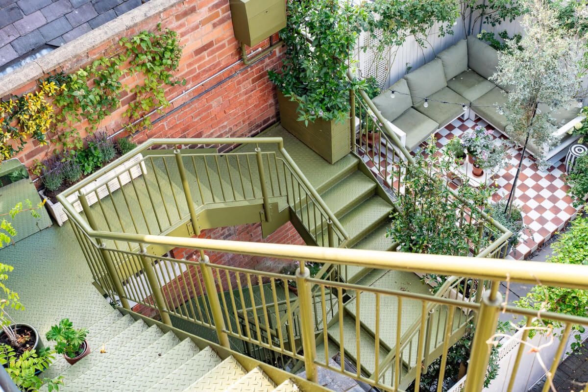 Best of 2025: Balconies and Gardens 40 green staircase to garden