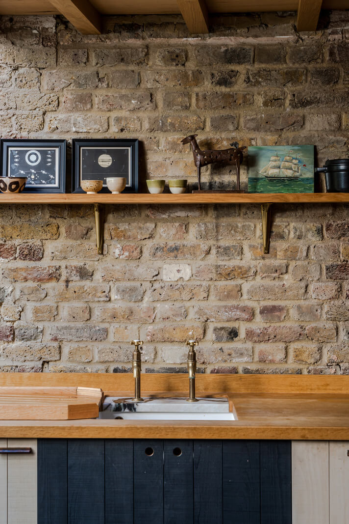 An Industrial Mews House with a Sebastian Cox deVOL Kitchen 10 kitchen detail