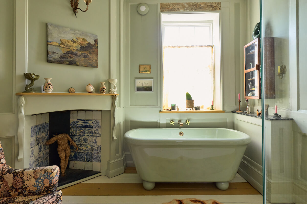 A Colorful Design-Led Georgian House in the Heart of Henley-on-Thames 37 mint green freestanding bath corner fireplace