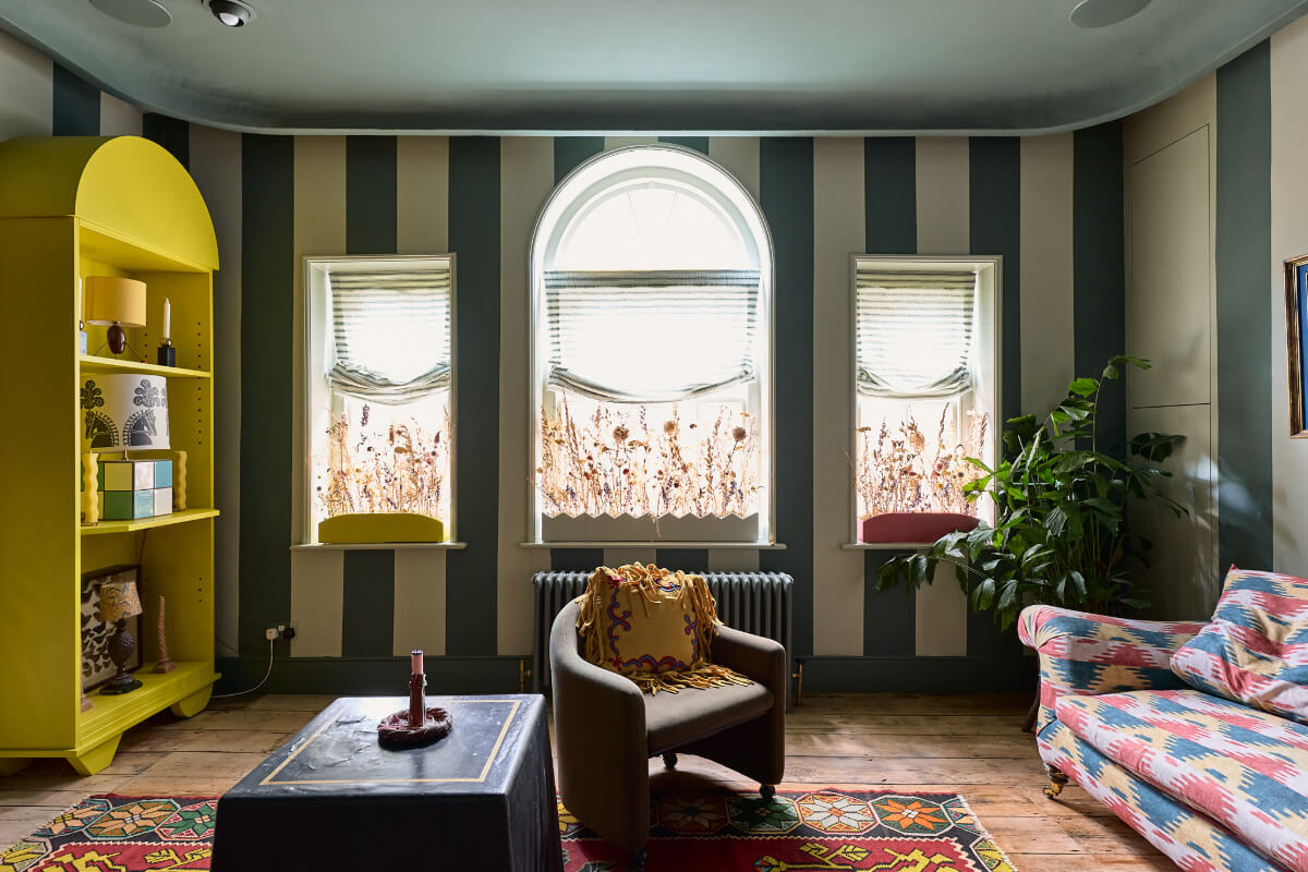 A Colorful Design-Led Georgian House in the Heart of Henley-on-Thames 19 sitting room striped walls