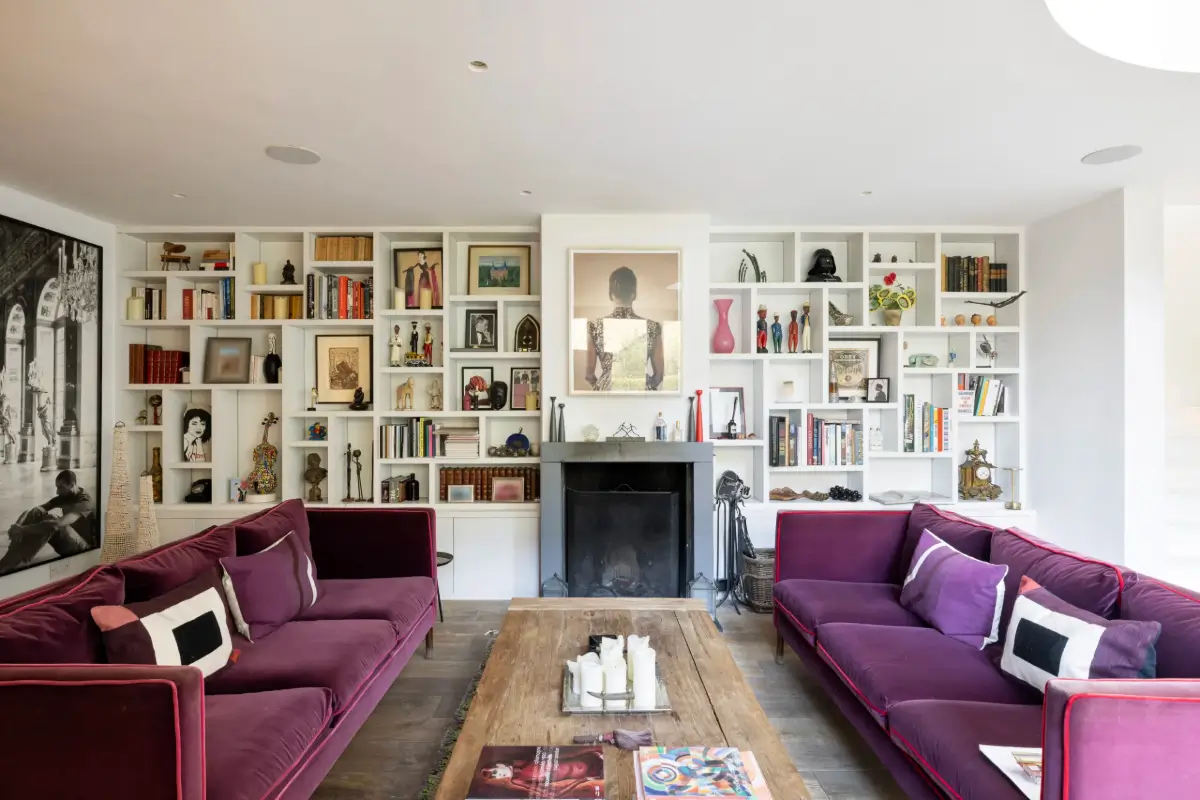 Contemporary Interiors and Bold Colors in a London Villa 1 7 Contemporary Interiors and Bold Colors in a London Villa