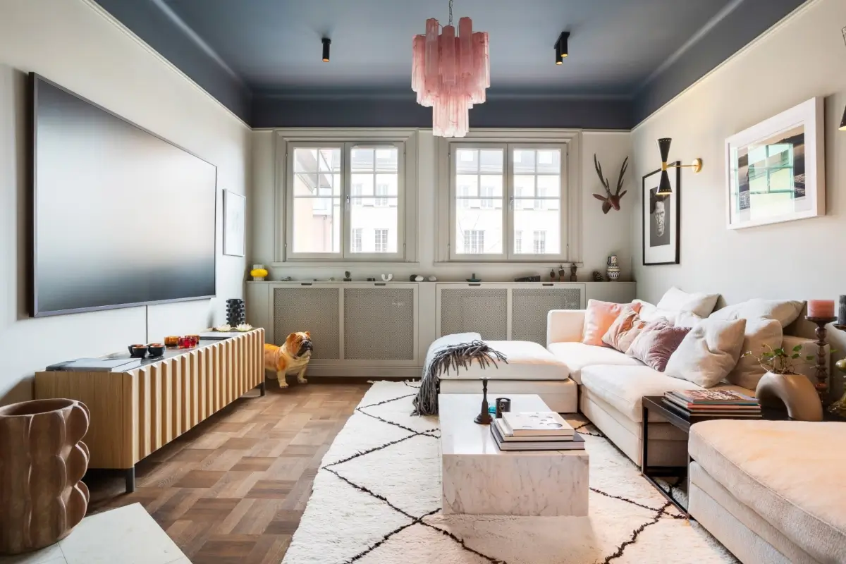 A Harmonious Color Palette in a Luxurious Stockholm Duplex Apartment 1 living room parquet floor dark blue-gray ceiling