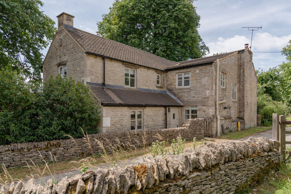 A Stone English Cottage with a Blue and Pink Kitchen 23 stone cottage england
