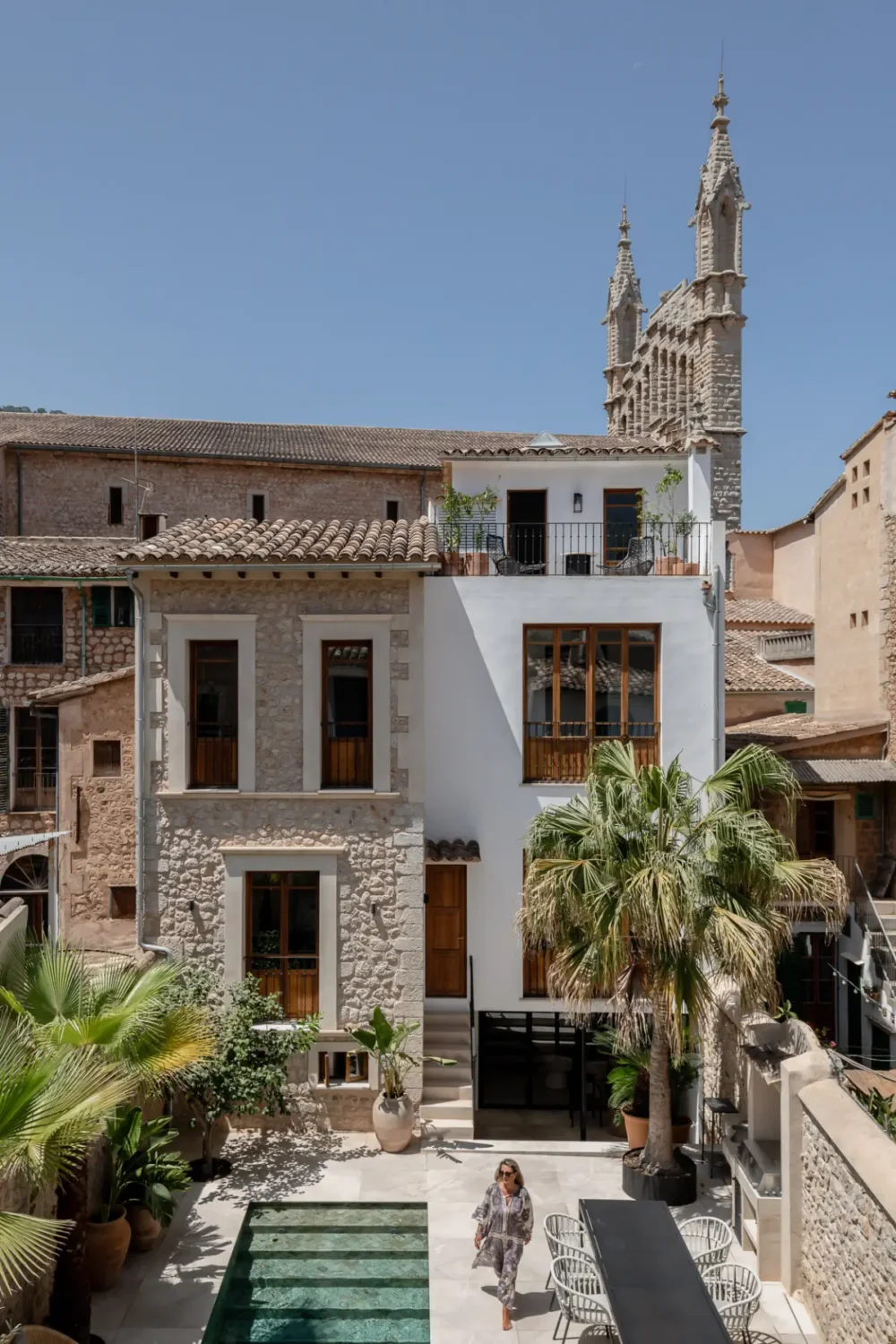 A 19th-Century Mallorcan Townhouse Restored by &TEMPEL 1 Palazzo-Bartomeu-townhouse-mallorca-nordroom