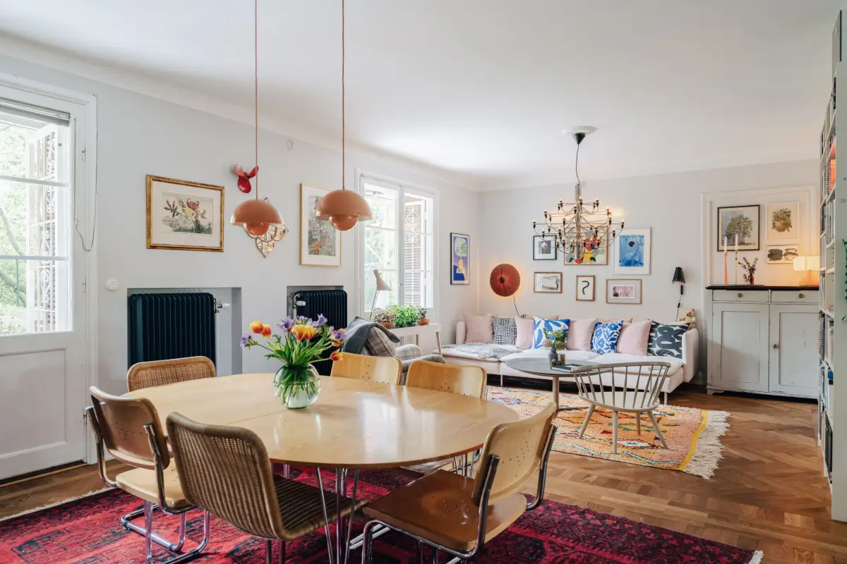 A Scandi Apartment with Bright Color Pops and a Beautiful Courtyard Terrace 1 soder25