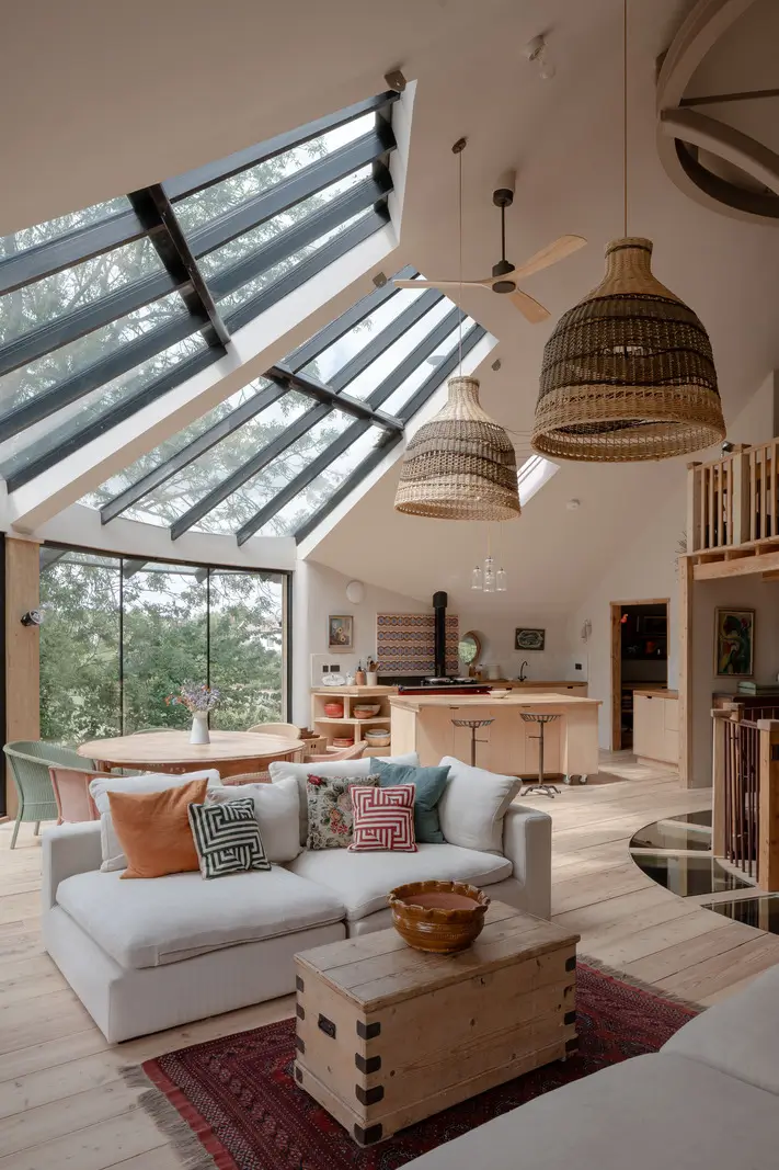 The Roundhouse: A Sustainable Five-Bedroom House in the Hertfordshire Countryside 9 the roundhouse england25