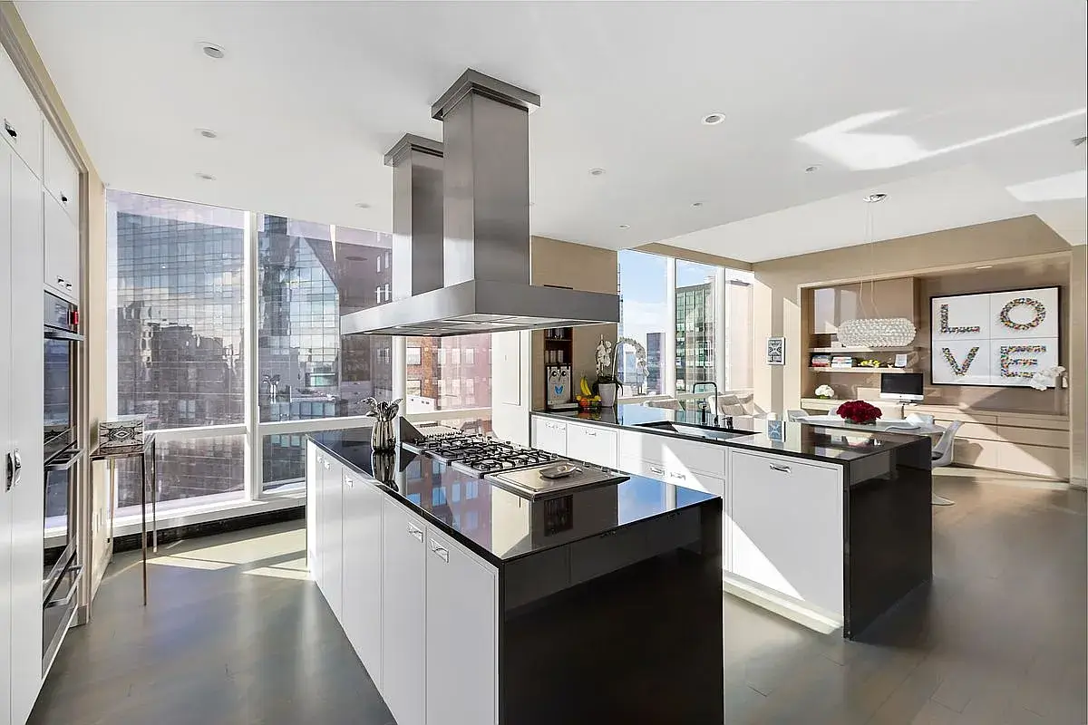 The 10 Most Expensive New York Real Estate Listings in November 2025 70 most-expensive-new-york-homes-listed-november-2025-nordroom10