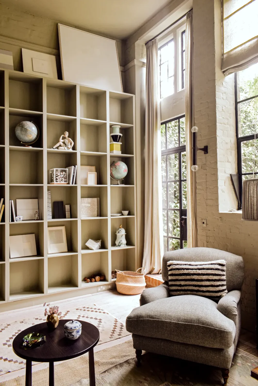 A Spectacular Split-Level Apartment in Vauxhall's Former Art School 16 split-level-apartment-school-conversion-london