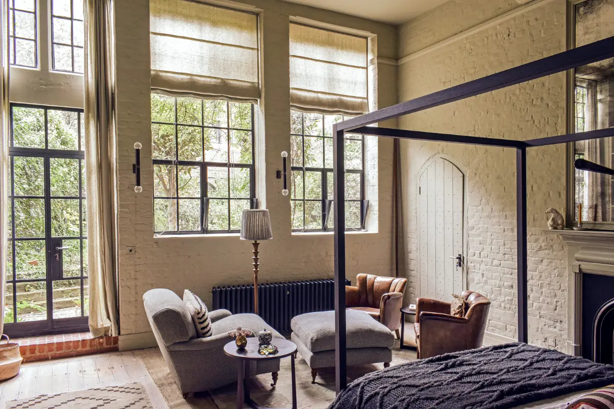 A Spectacular Split-Level Apartment in Vauxhall's Former Art School 13 split-level-apartment-school-conversion-london