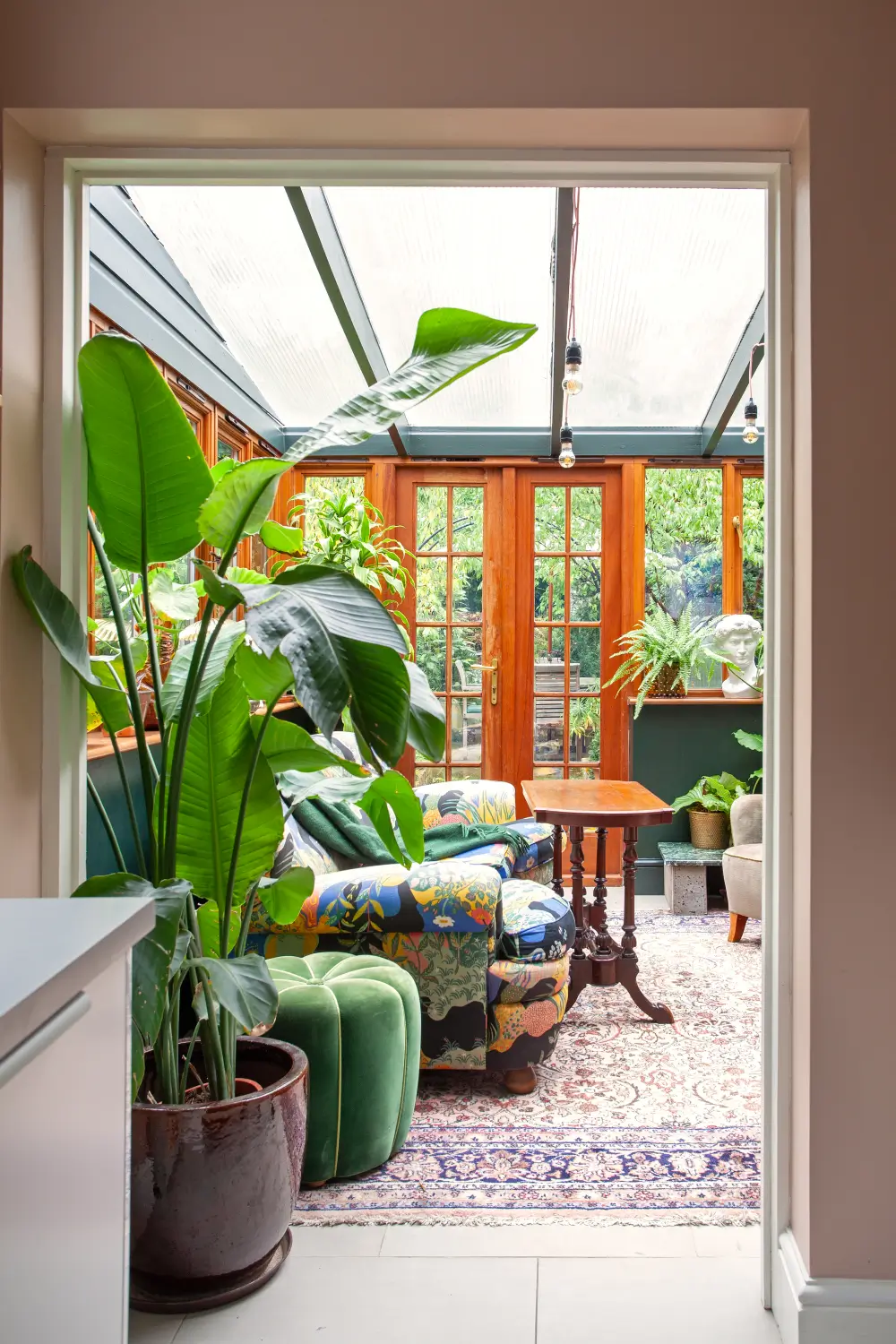 A Victorian London Home with Colorful Living Spaces and a Lush Garden 11 colorful-living-spaces-london-victorian-house