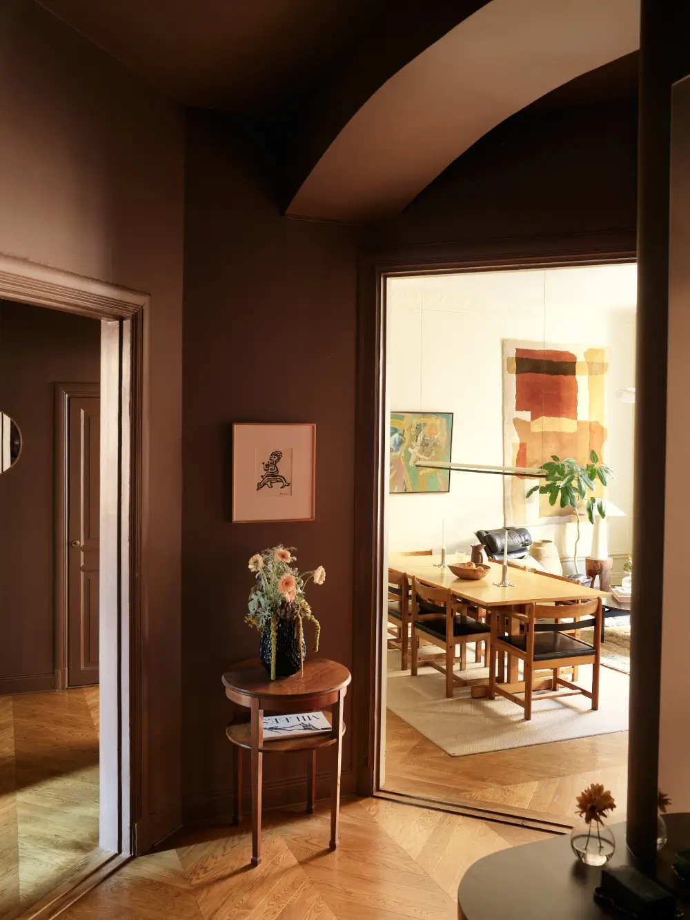 This Retro Color Can Add $2,277 to Your Home's Value (Another Can Cost You $18,000) 9 red-brown-tones-renovated-turn-of-the-century-stockholm-apartment-nordroom